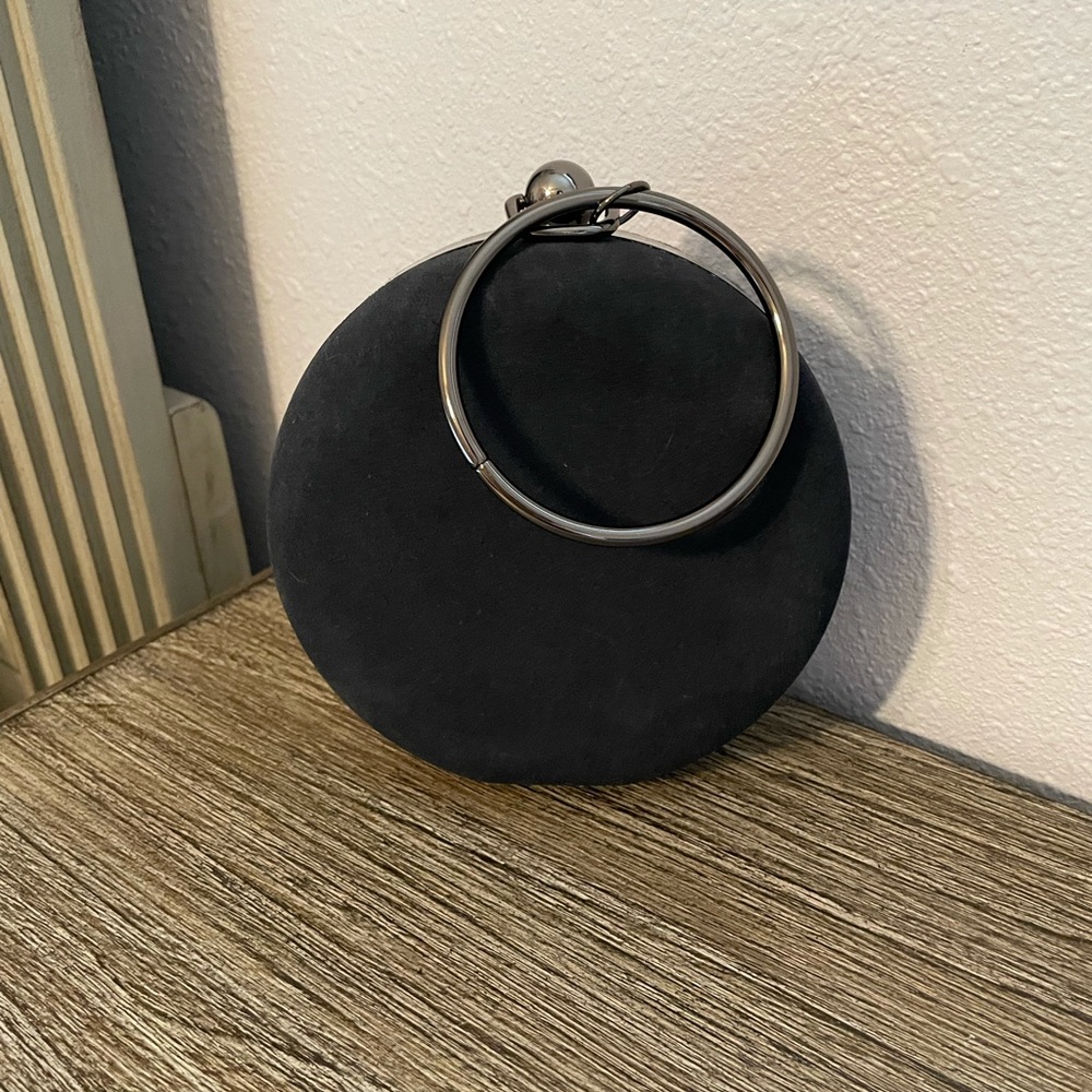 BCBG Navy Blue Clutch Purse *Excellent Condition* VERY STYLISH